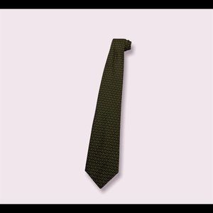 Romario Mancini designed this gorgeous tie. Do I need to say more?